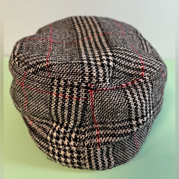 Bluenotes Wool Black, Grey & Red Plaid Hat, Woman Size Large/X-Large, caps - Picture 4 of 8